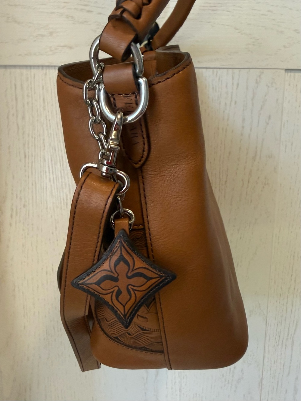 Brighton Ferreira Lorenza Valera bucket bag rich sienna leather silver hardware - Picture 6 of 16